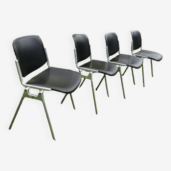 Series of 4 DSC106 chairs by Giancarlo Piretti