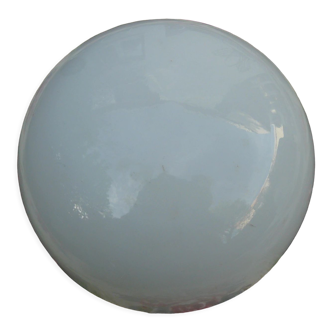 Round globe in white opaline glass