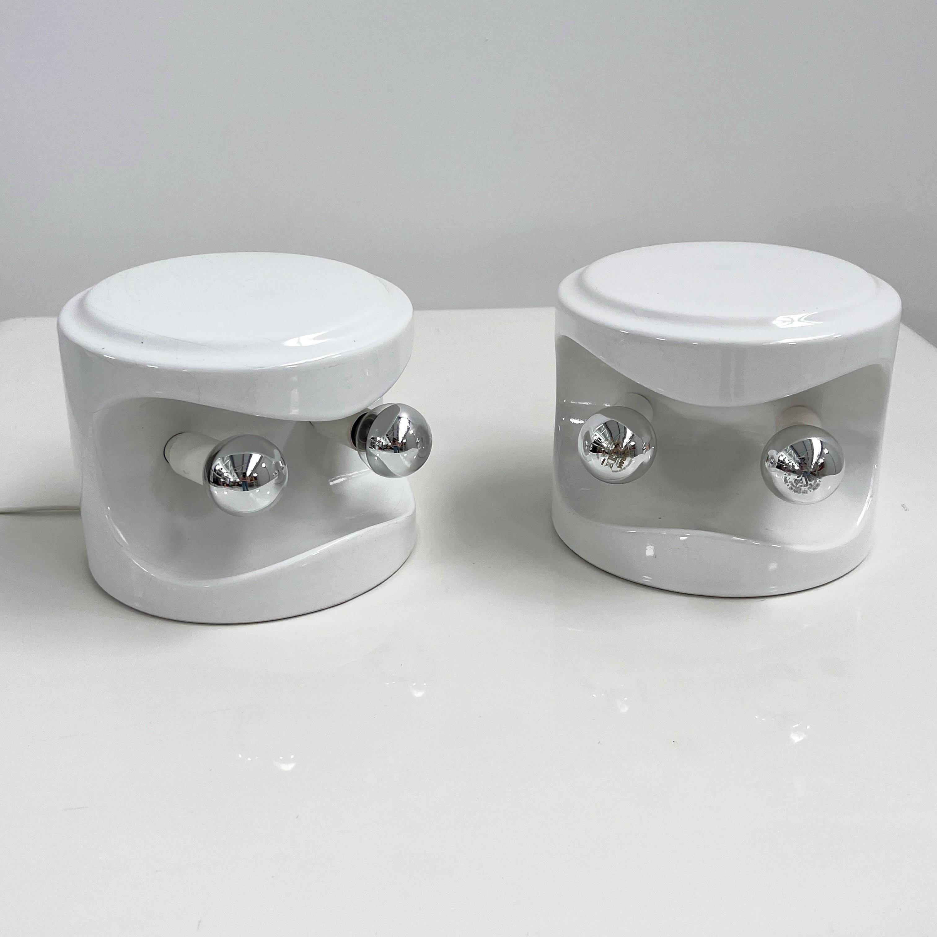 Pair of white ceramic table lamps by Perdomello, 1970.
