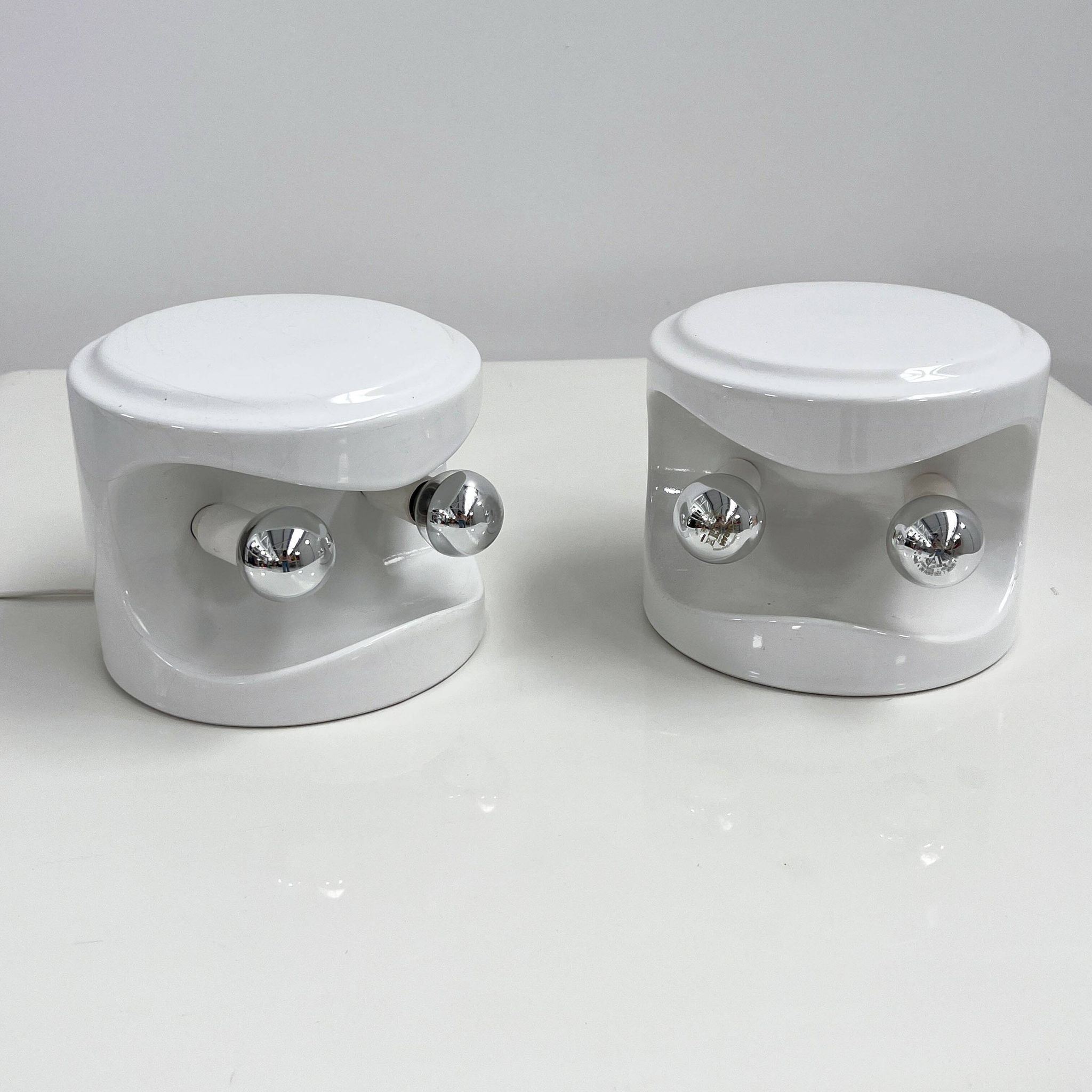 Pair of white ceramic table lamps by Perdomello, 1970.