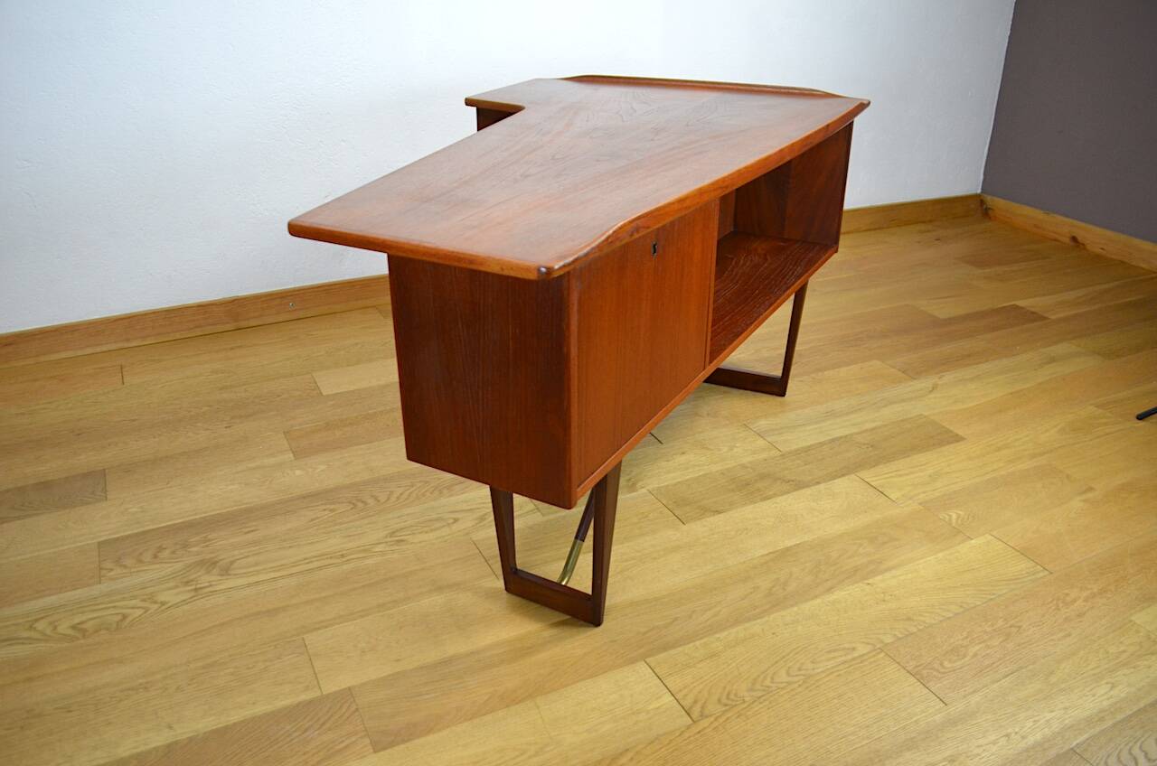 Boomerang desk by Peter Lovig Nielsen 1950/1960