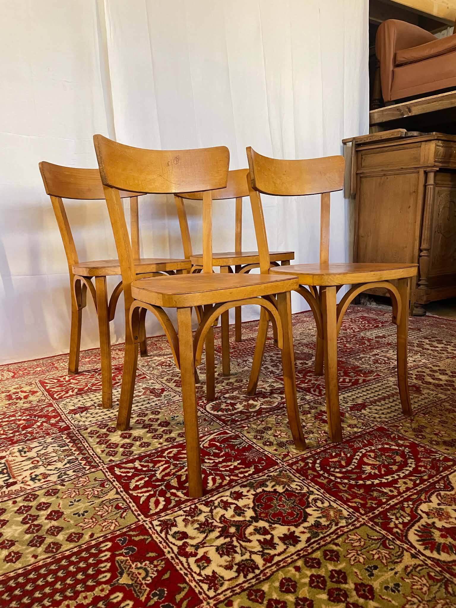 Set of 4 vintage wooden bistro chairs – Baumann style