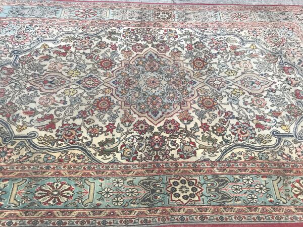 Tapis Persan Ghoum fait main 140x234 cm
