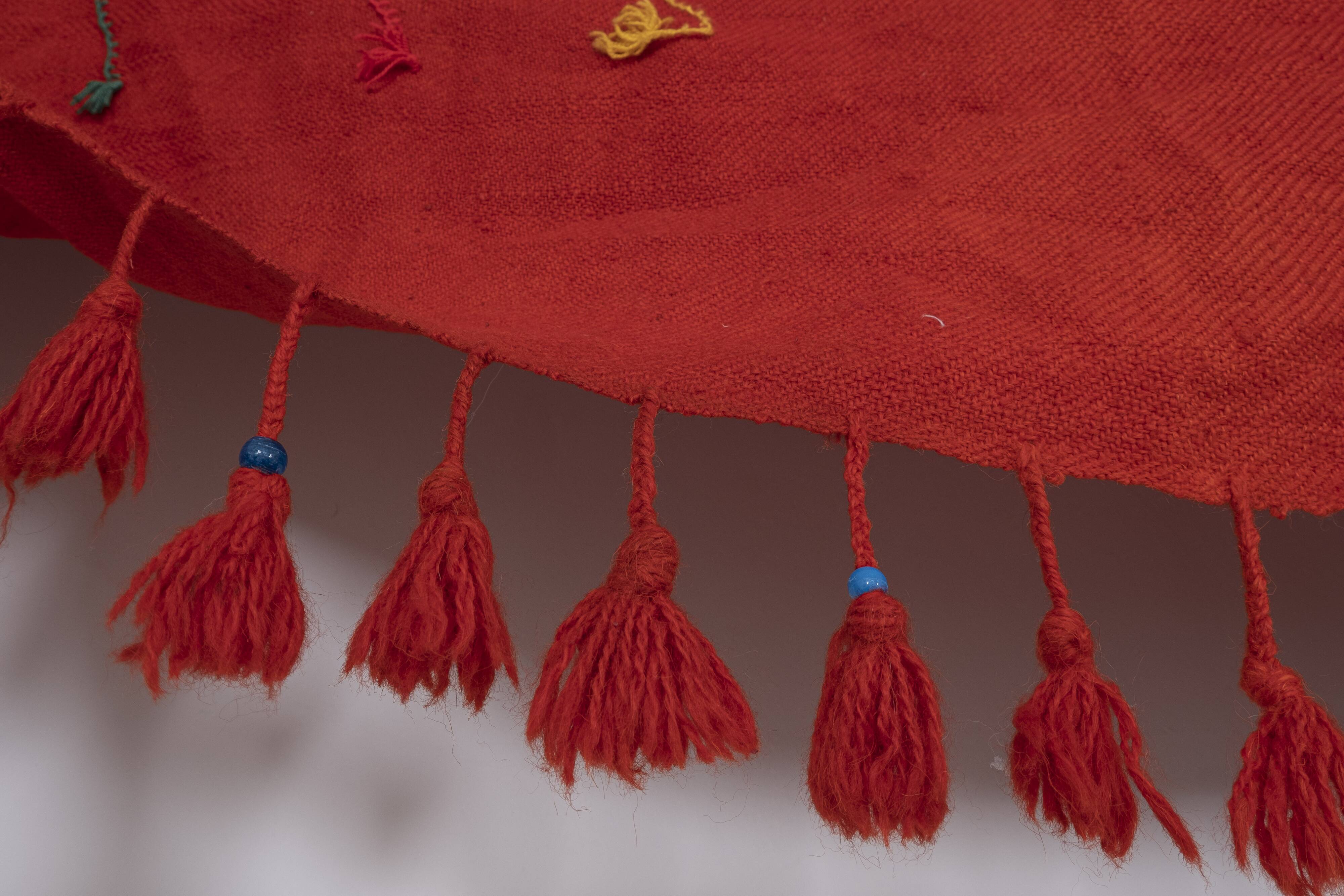 Minimalist Kilim, Red an Blue Perde from Eastern Anatolia, Turkey 3'4'' x 17'7''