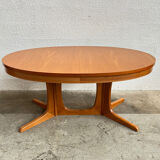 Baumann oval table