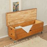 Vaulting Box as Bench and Shoe Cabinet