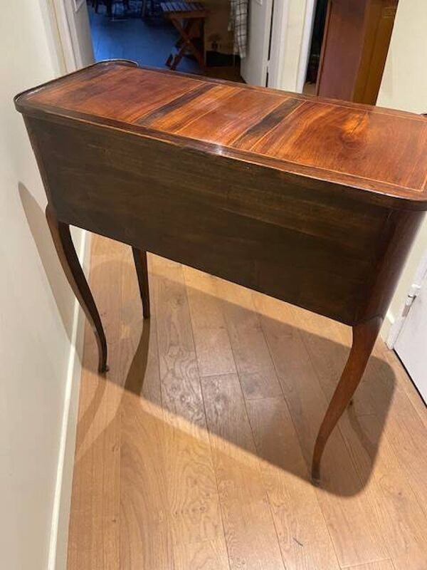Bureau étroit en noyer  Louis Philippe