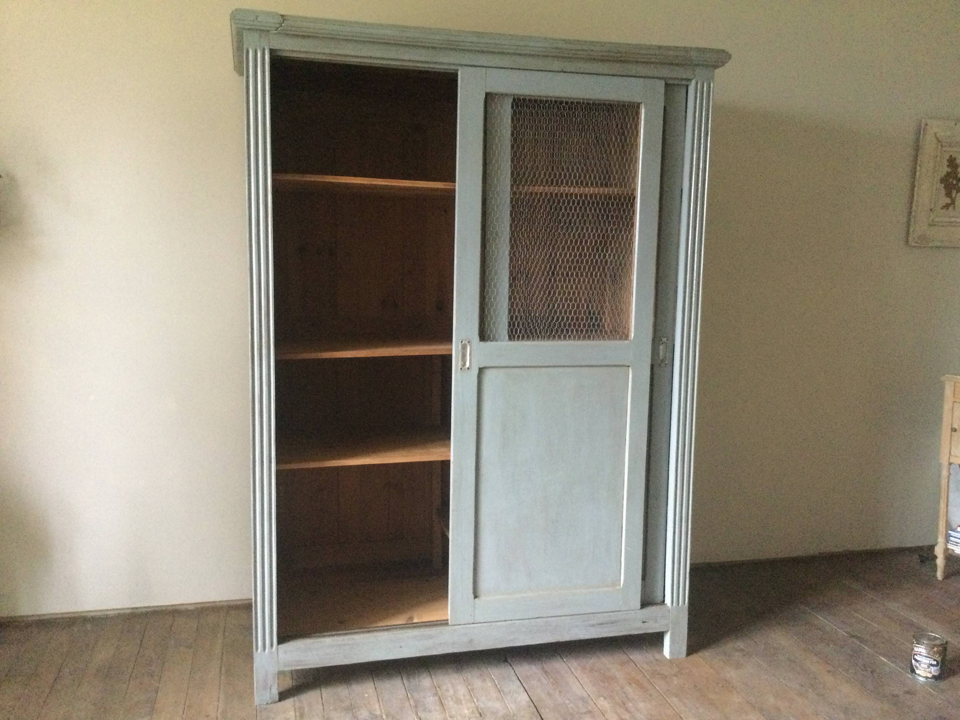 Parisian mesh wardrobe