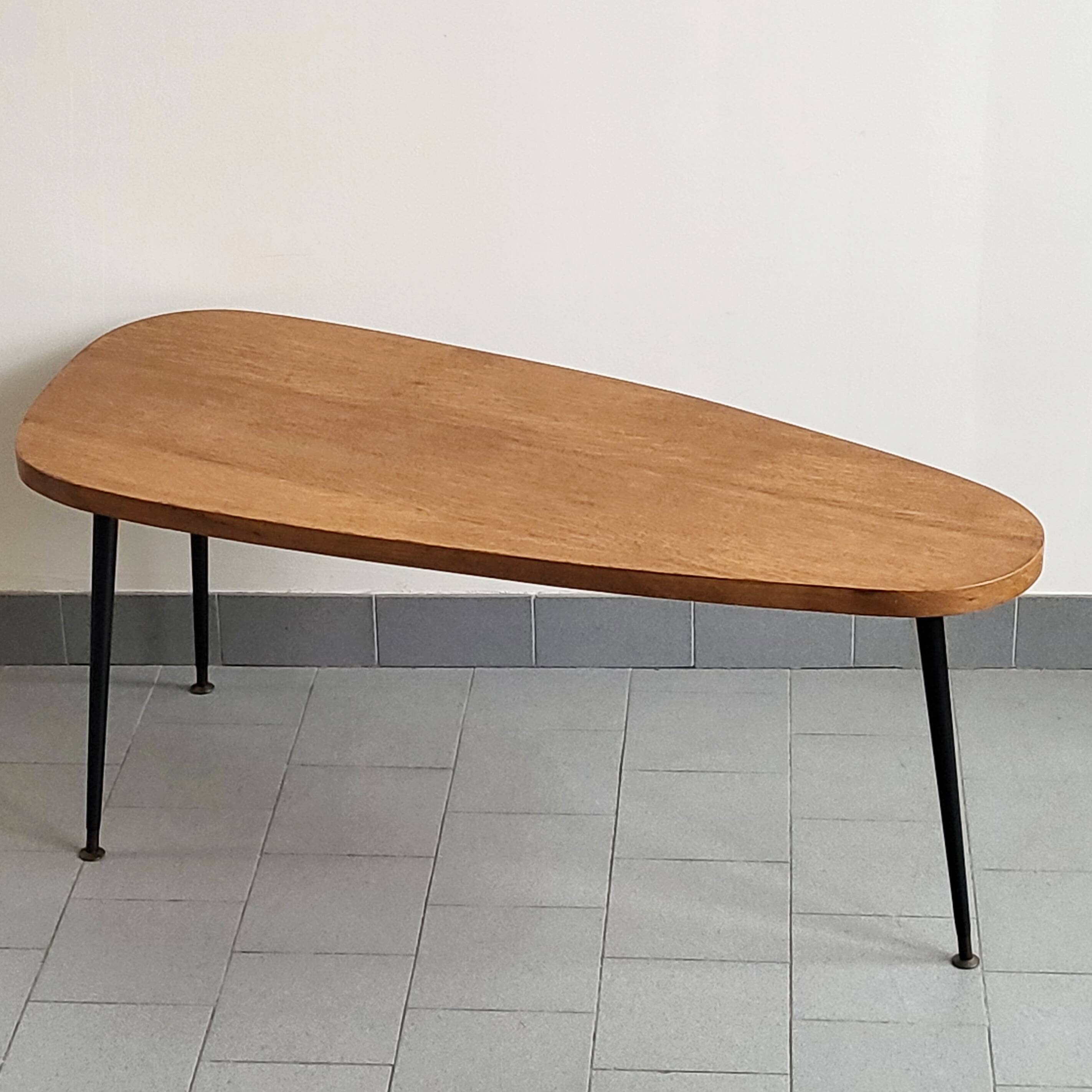 Vintage tripod coffee table 1950