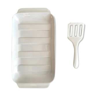 Asparagus dish and its blue spatula, Sarreguemines 1930