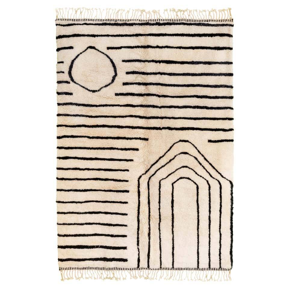 Large Moroccan wool rug 350cmx250cm
