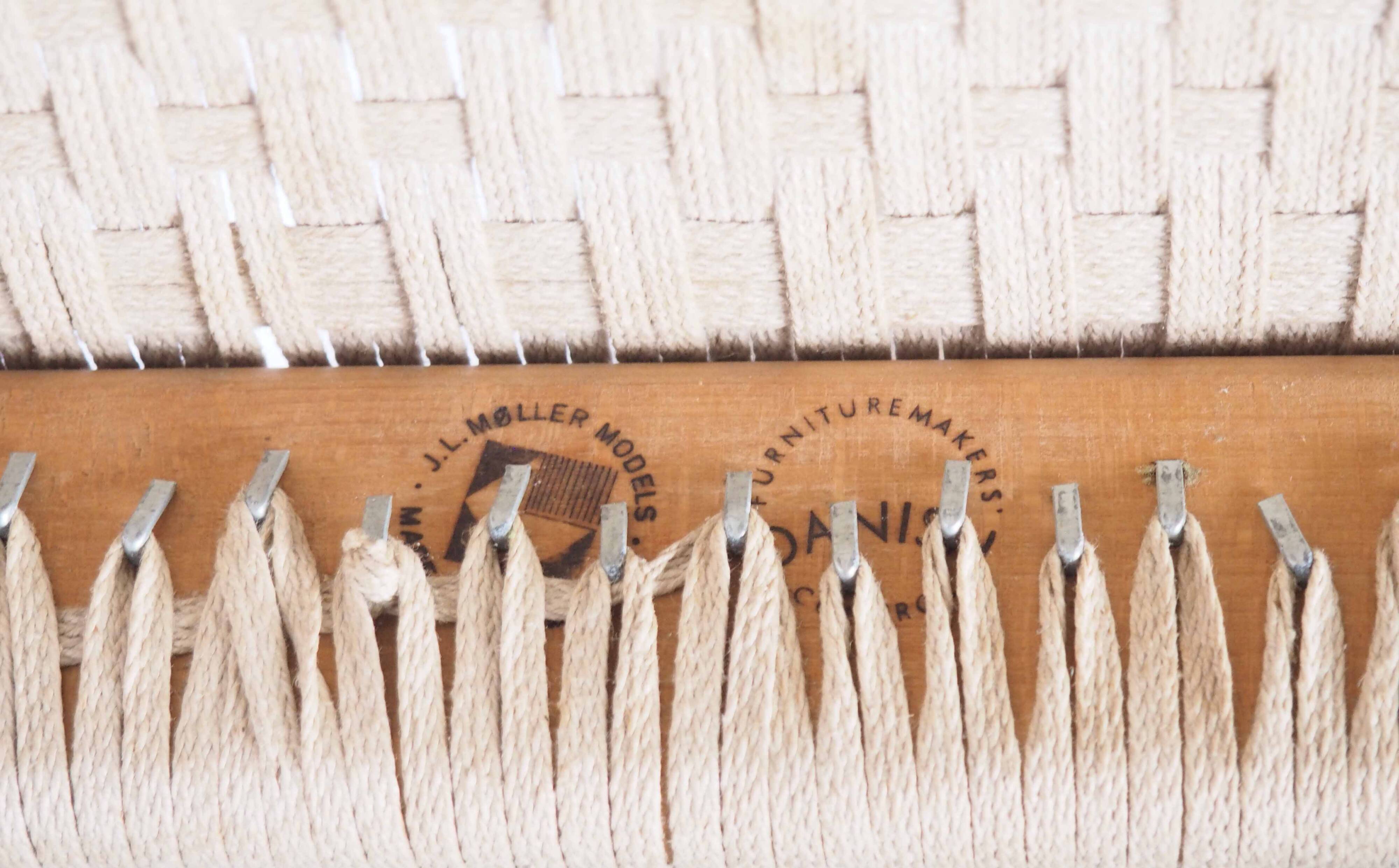 Niels Otto Möller chair model 71