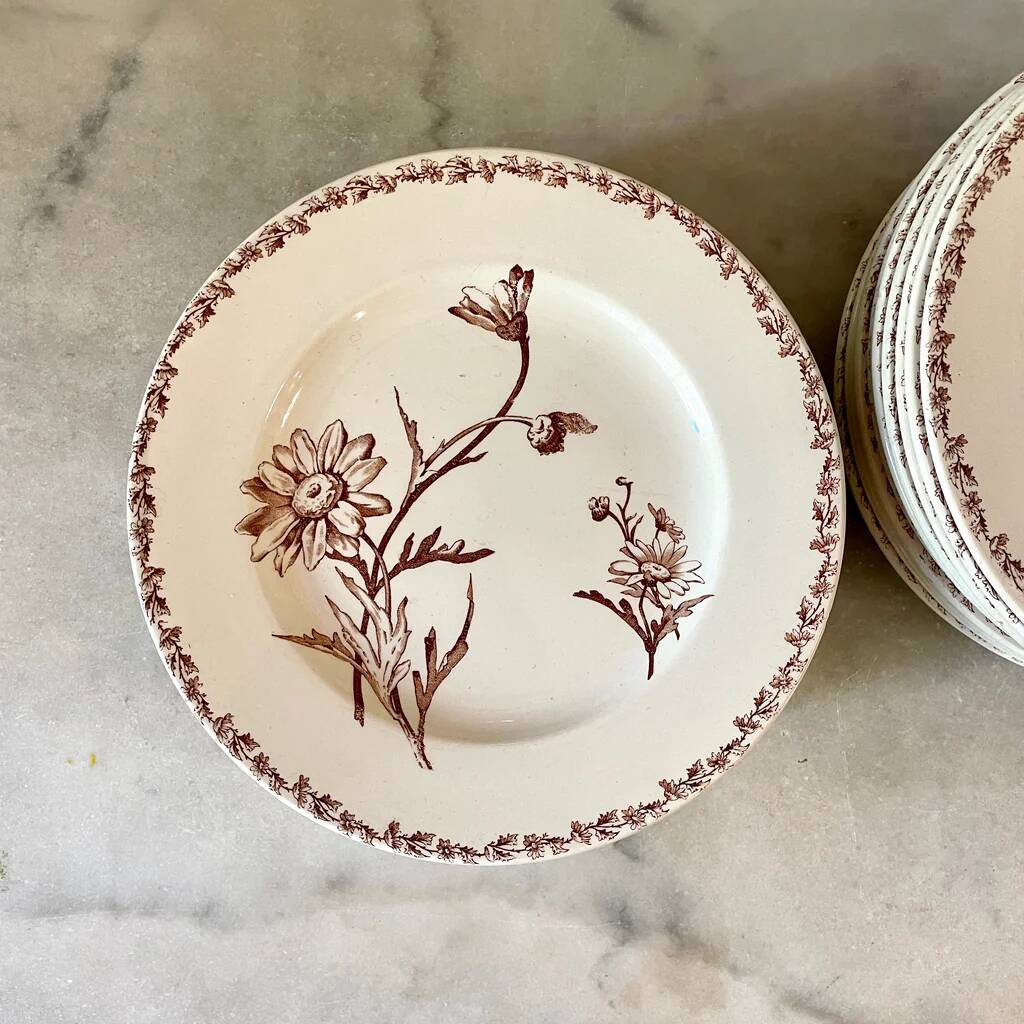 Lunéville earthenware dessert plate, Marguerite model.