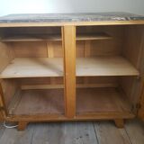 Chest of drawers / small closet