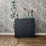 Loom furniture with clamshell lockers