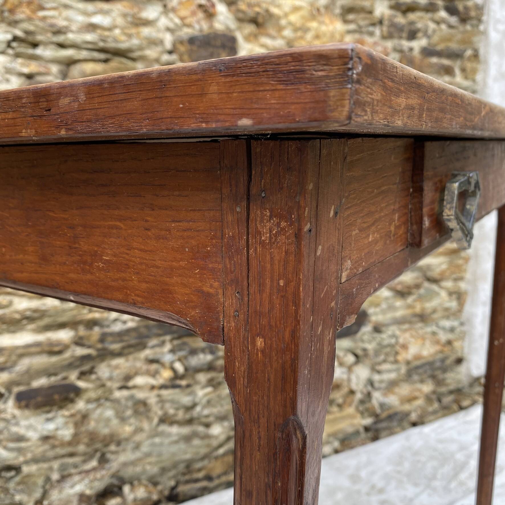 Small table, occasional desk in solid wood with 1 drawer.