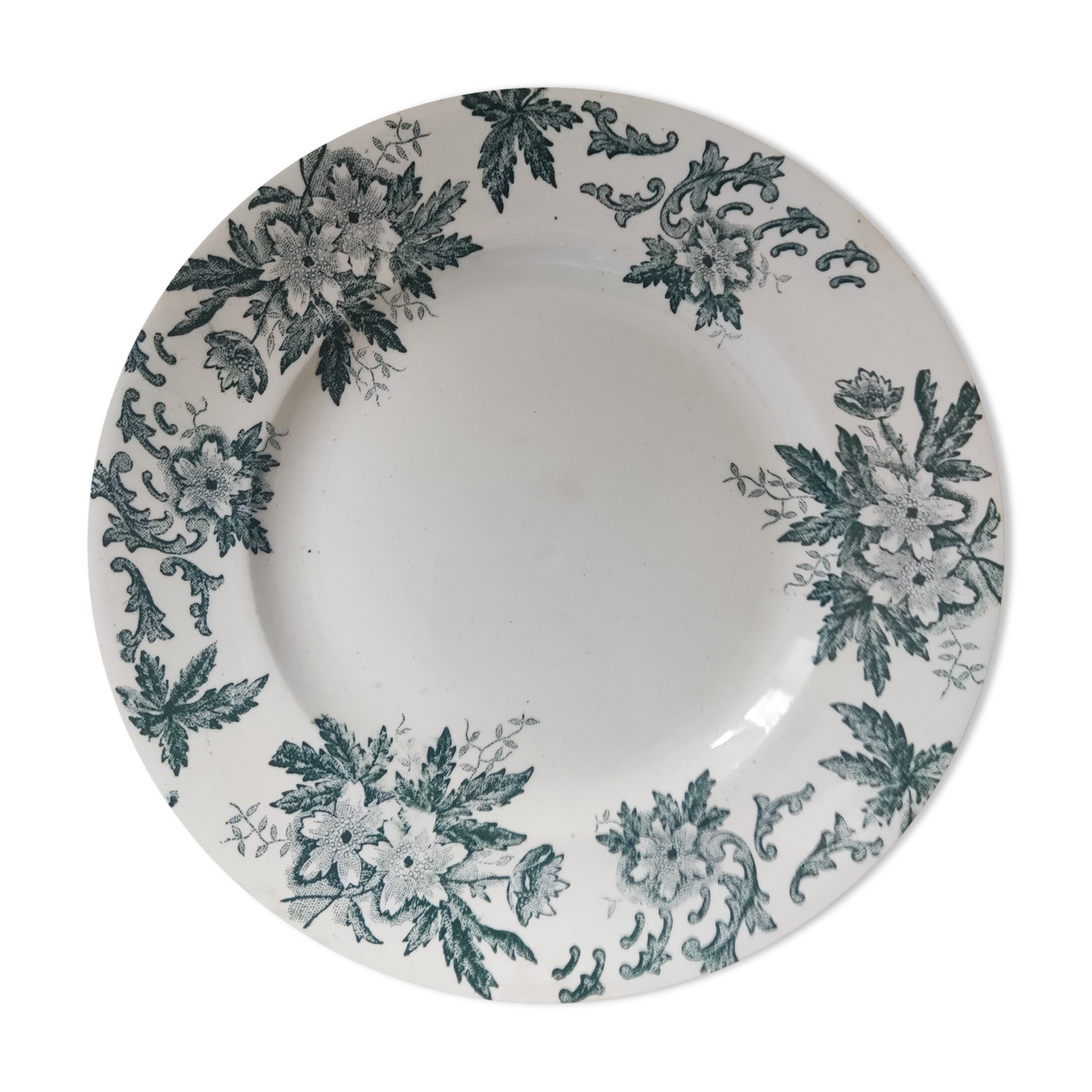 Porcelain plate St Amand