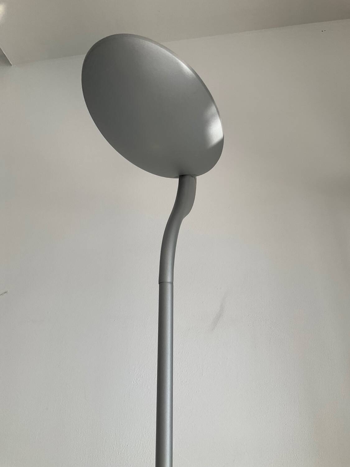 Italian floor lamp from the 80s