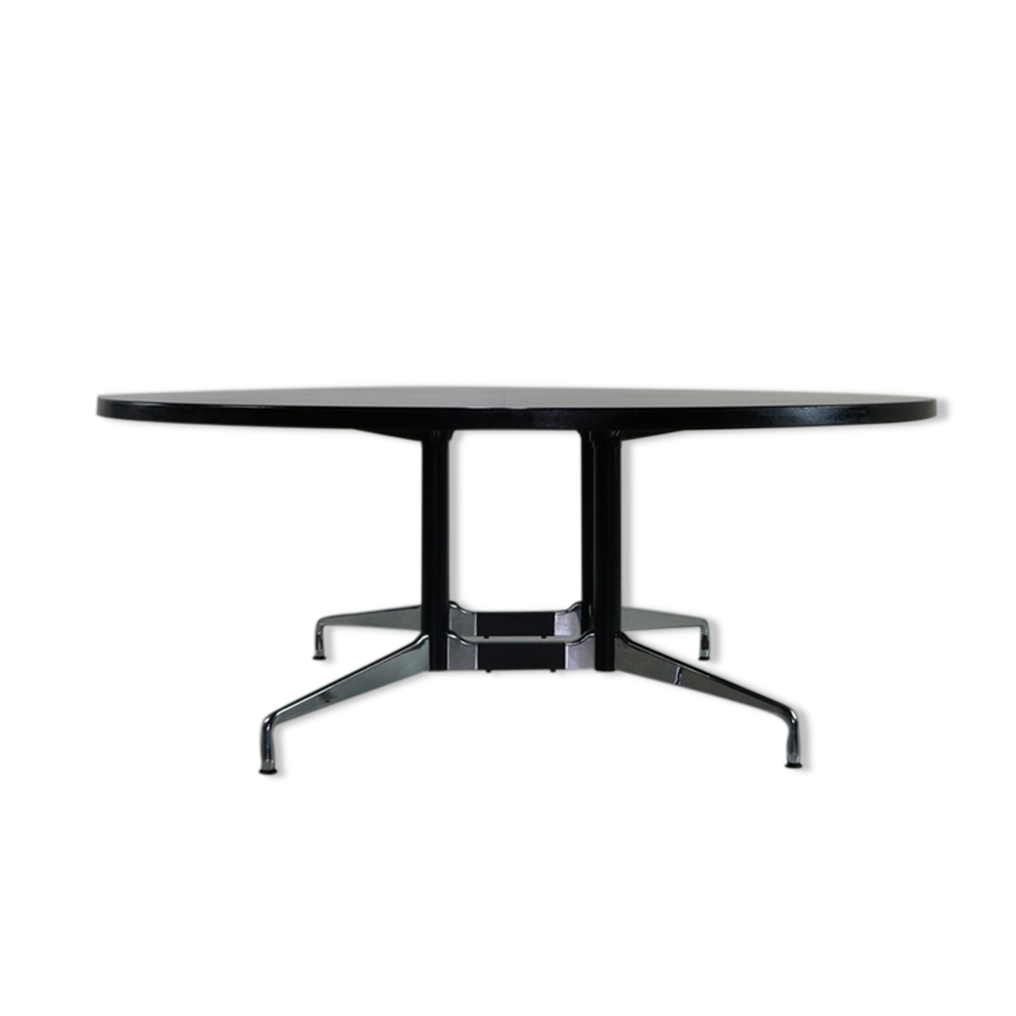 Round segemented table Charles Eames