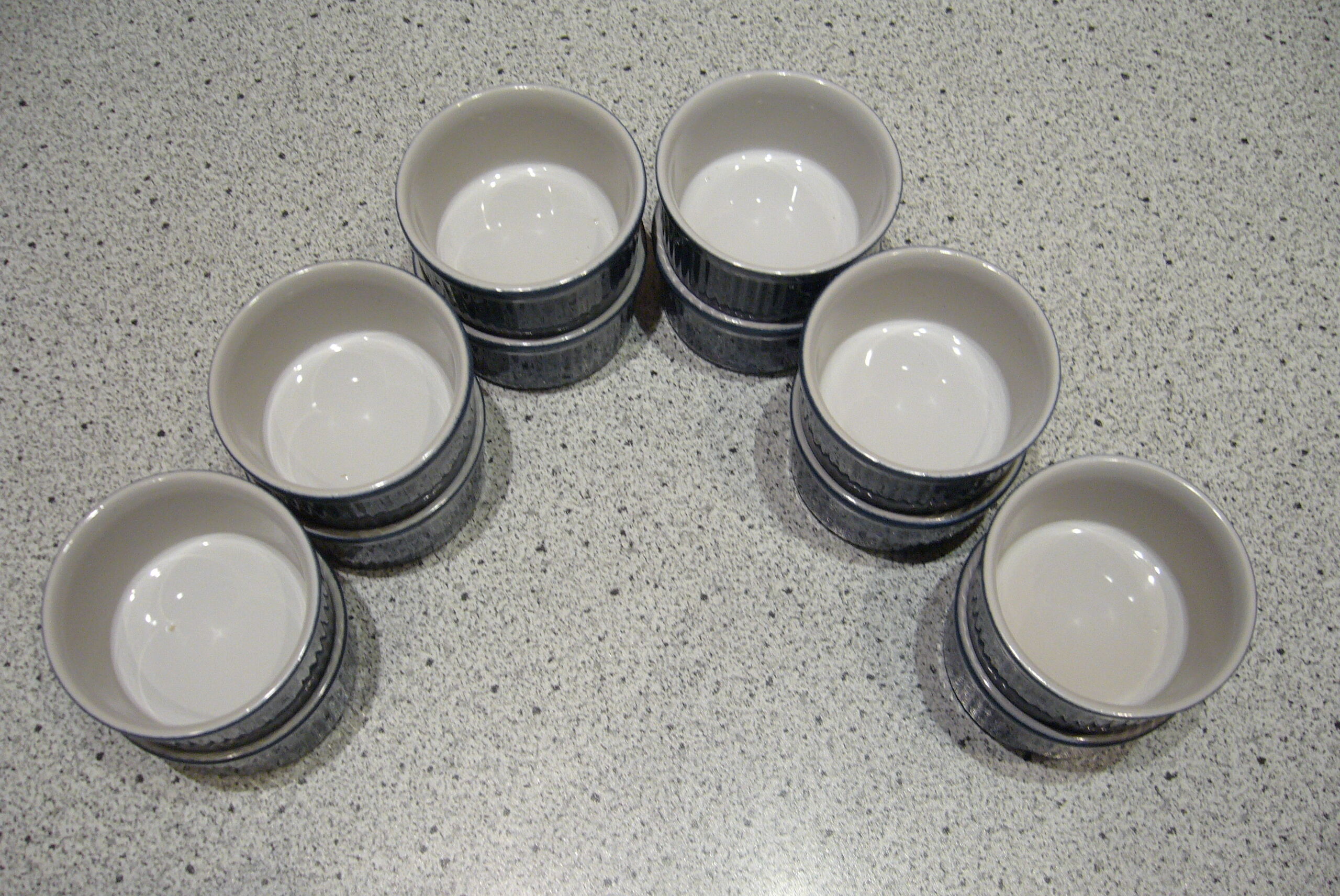 Lot of 12 blue ramekins