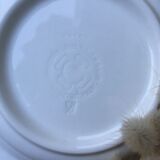 Hollow plates with blue trim Quadrifoglio