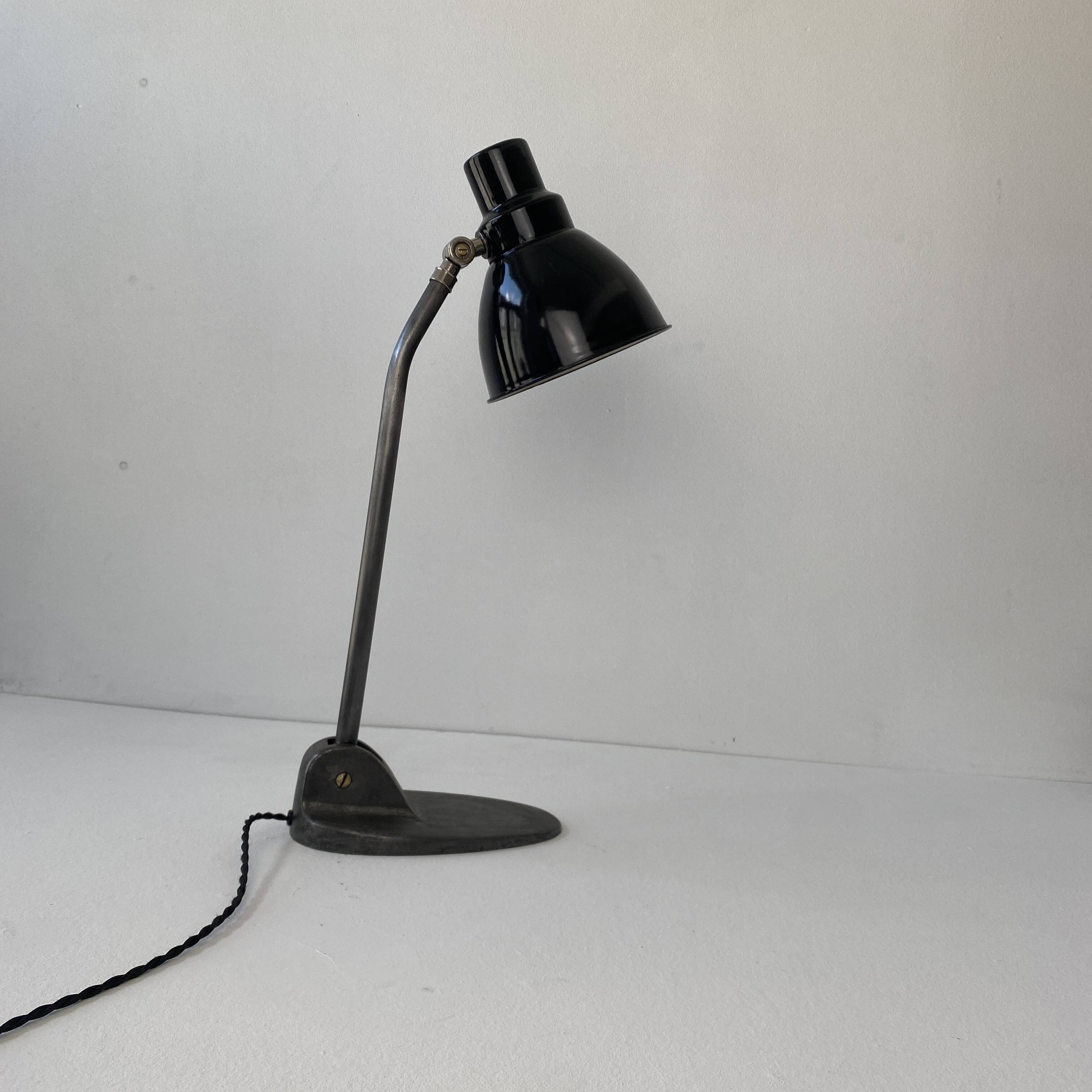 OLD BAUHAUS DESK LAMP "JACOBUS" 2