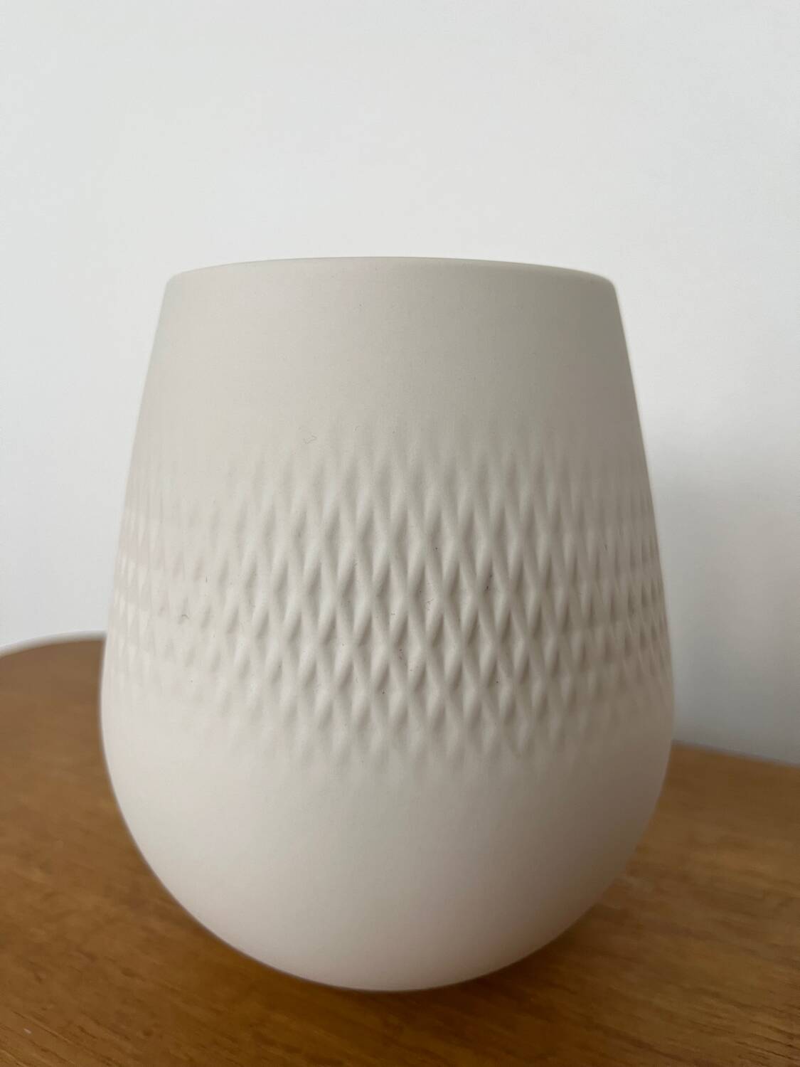 Vase biscuit porcelain Villeroy and Boch