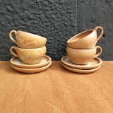 Set of 4 coffee/tea cups and saucers