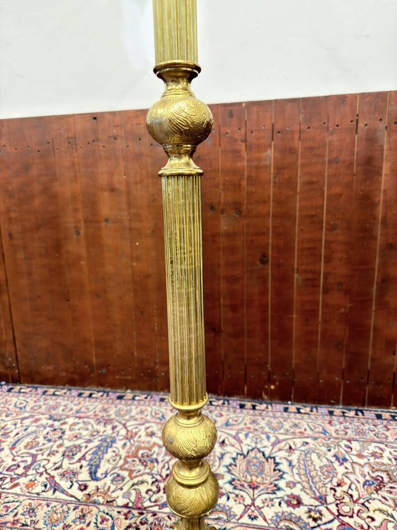 Porte-manteau classique en laiton antique
