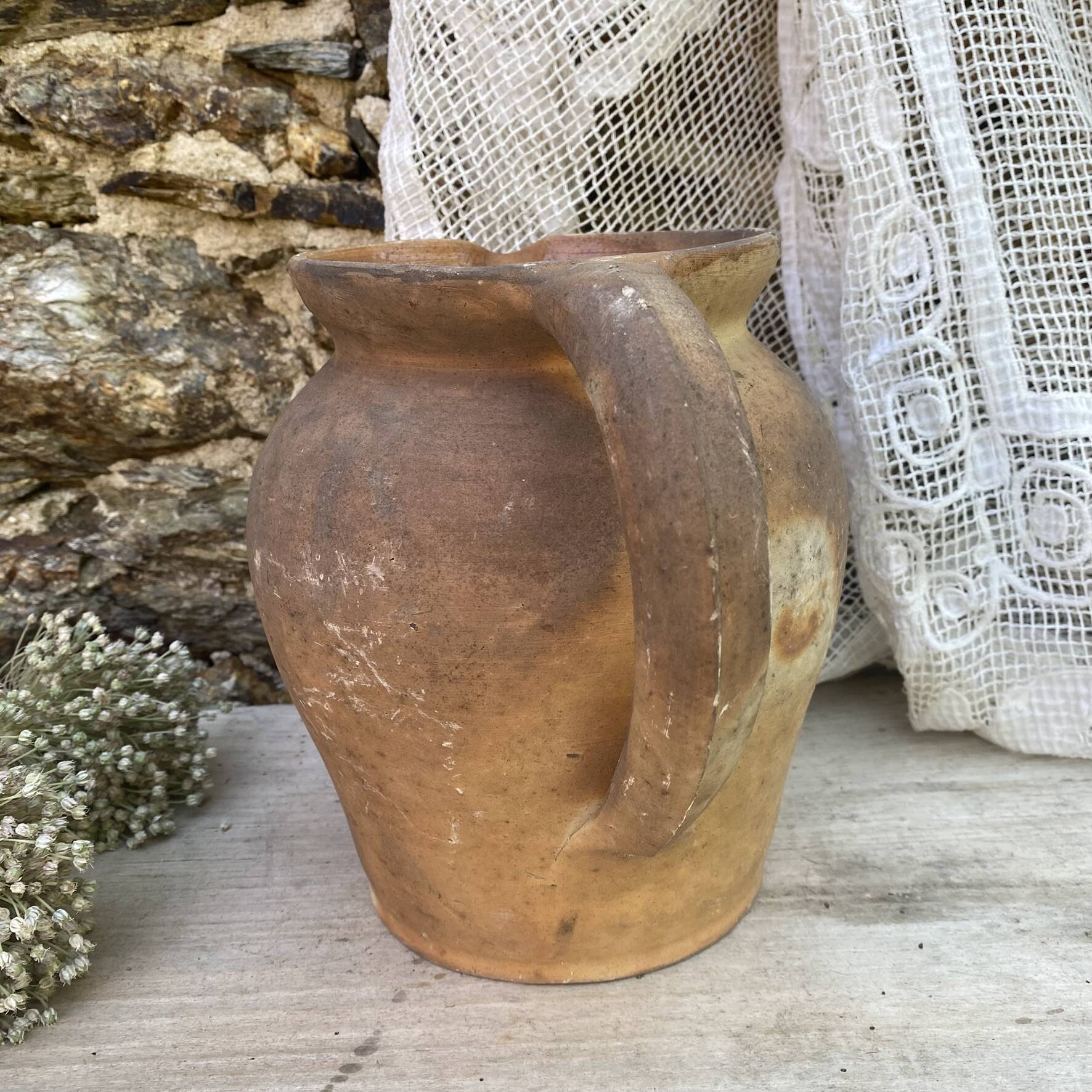 Set of antique terracotta jugs H21 cm