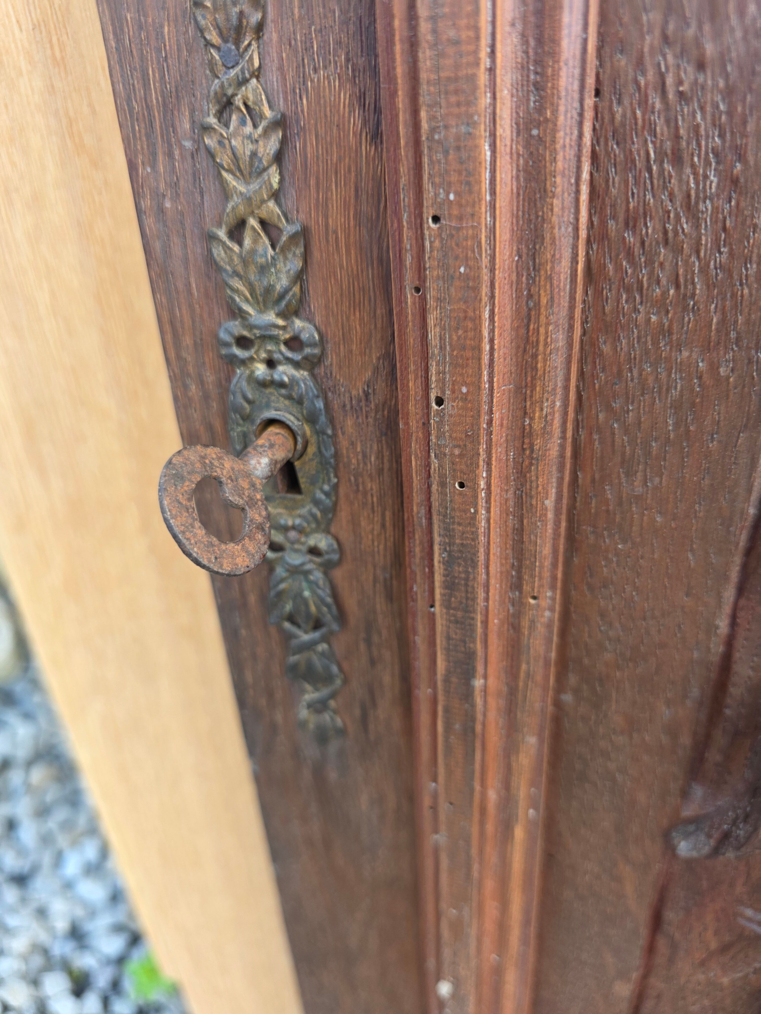 Carved oak solid wood door