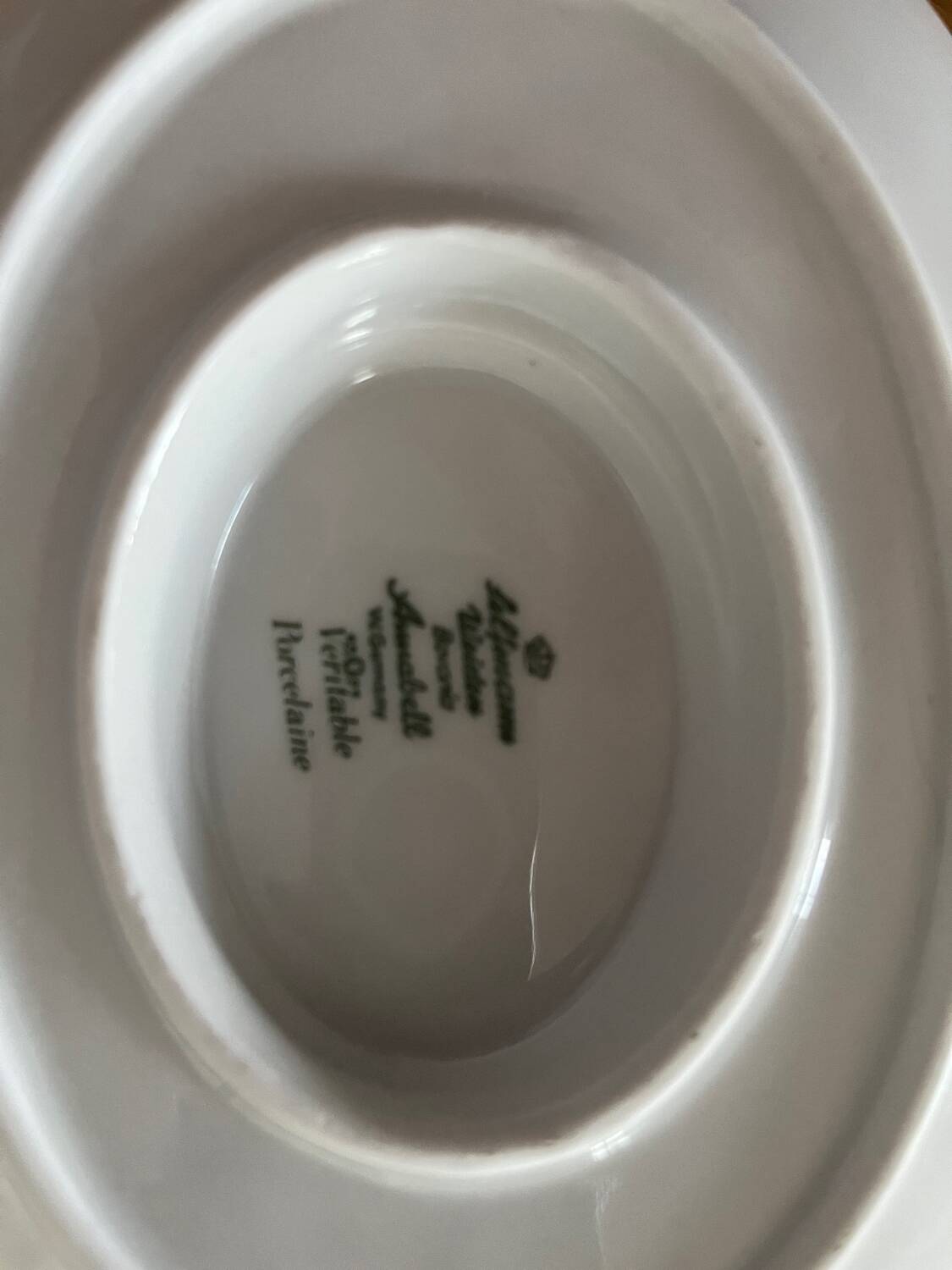 Porcelain sauce boat