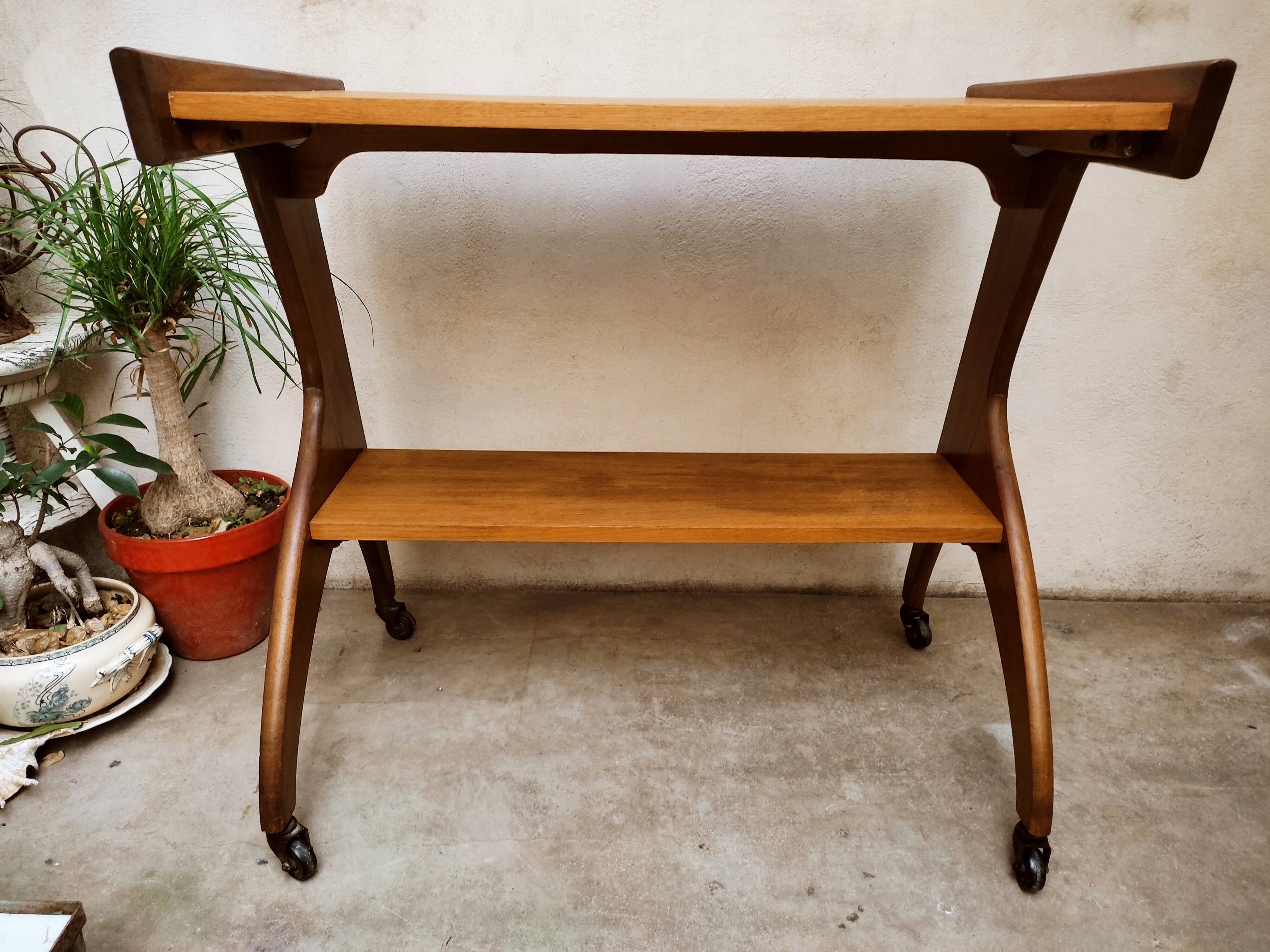 Scandinavian desktop or console