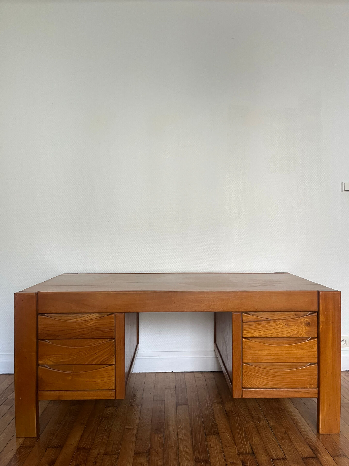 Desk in elm from Maison Regain