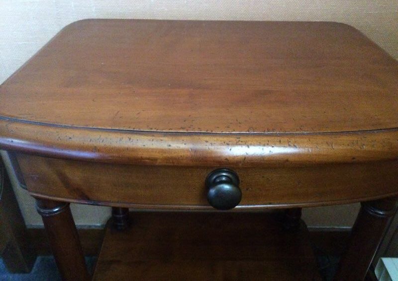 Table de chevet