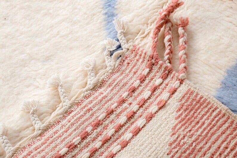 Handmade traditional Moroccan wool rug size 100 x 200 cm.