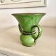 Vase en terre cuite émaillé vert