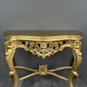 Console dorée sculptée, XXème siècle