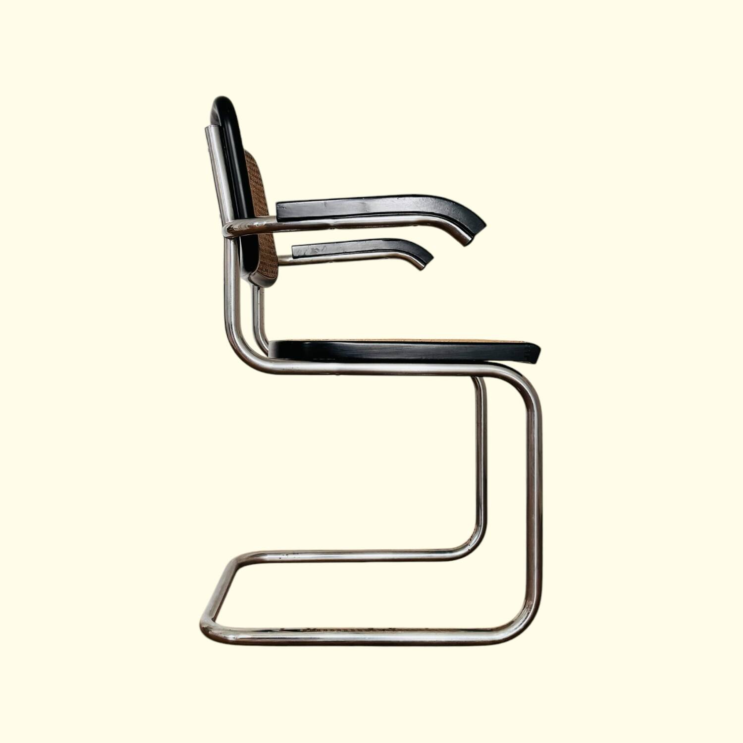 Pair of B64 armchairs with armrests Marcel Breuer