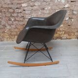 Rocking armchair RAR design Charles Eames