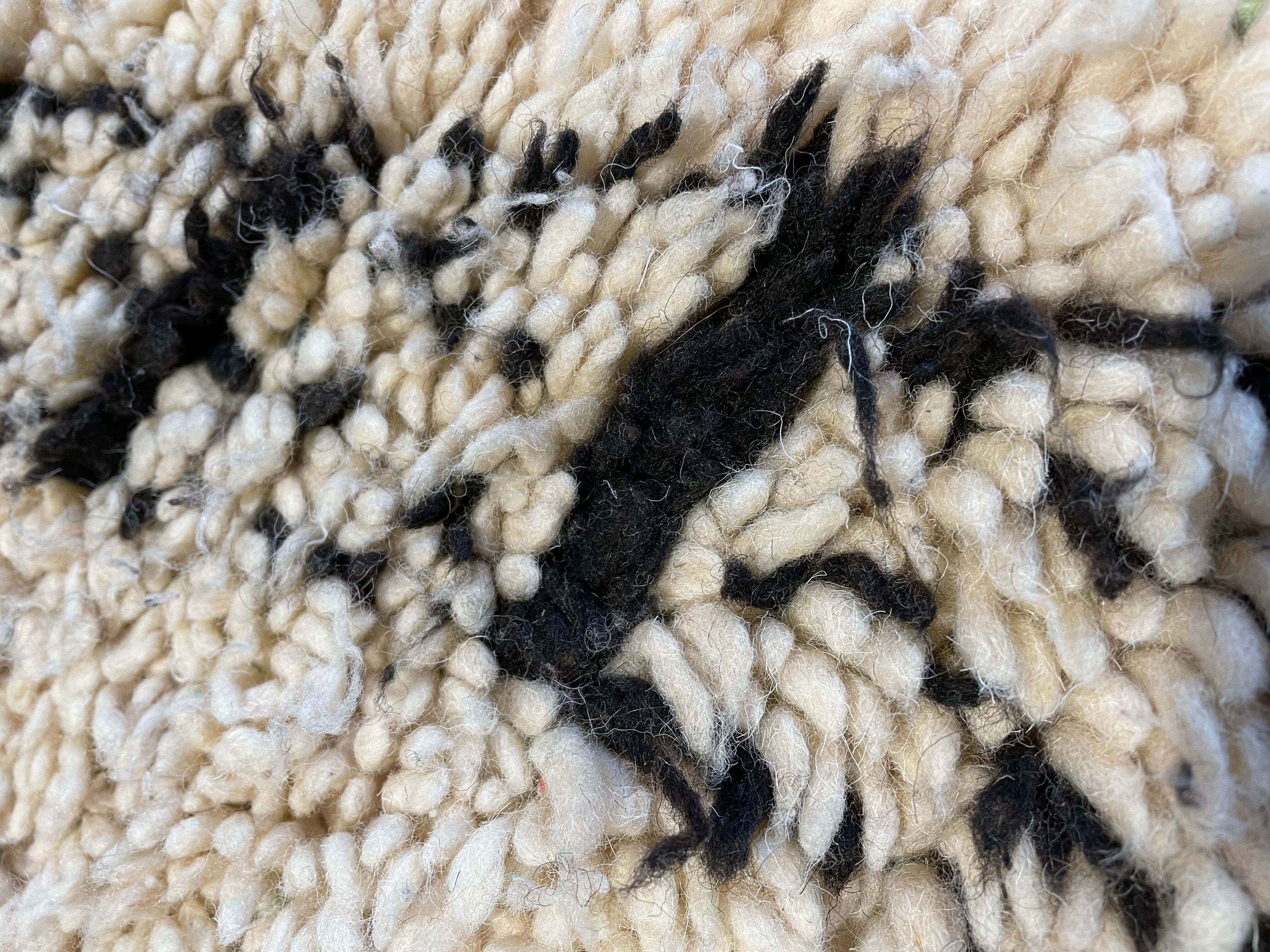Moroccan berber carpet Beni Ouarain 100x225 cm