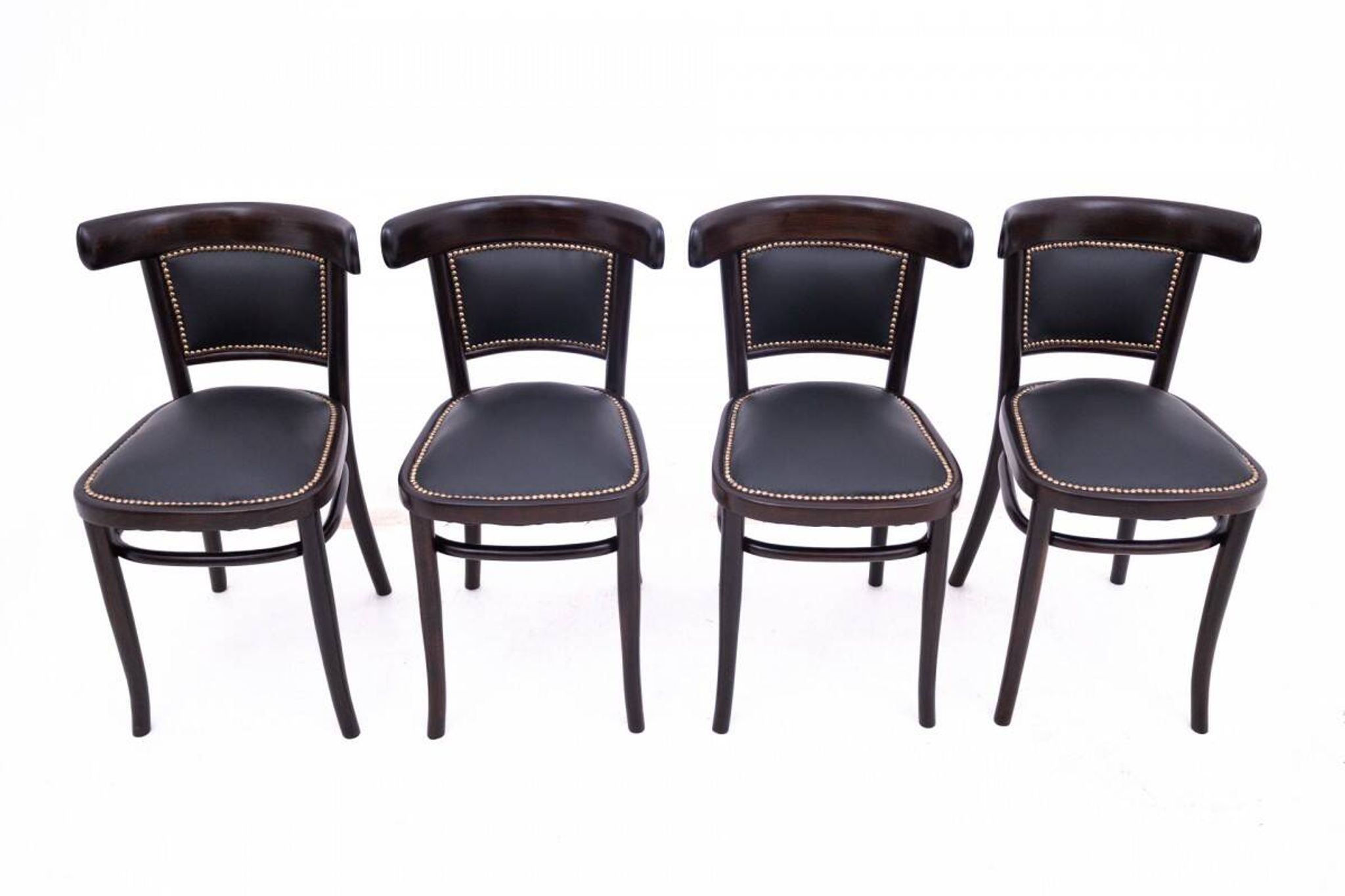 Thonet furniture set, Western Europe, late 19th century. After renovation.