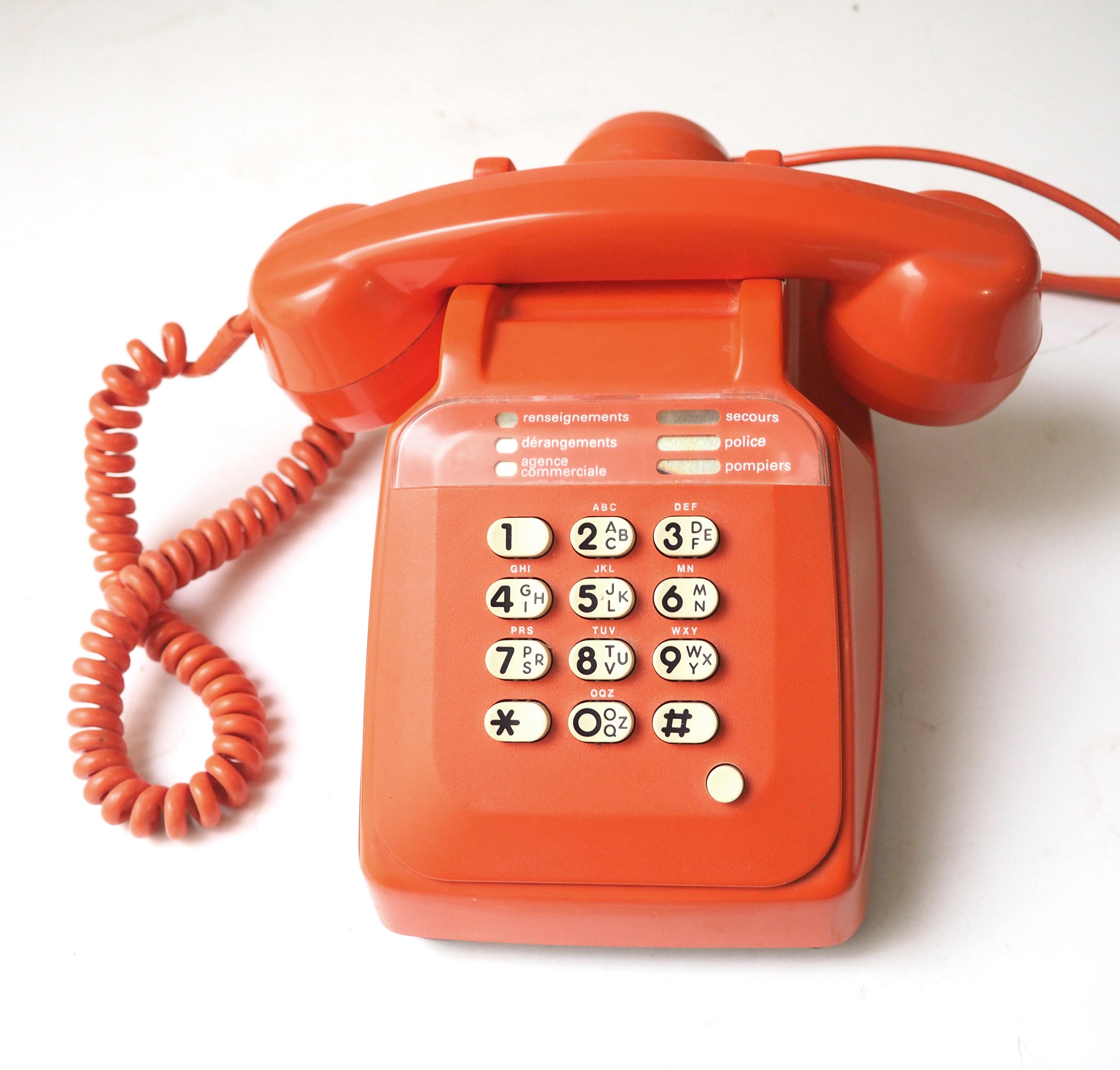 Phone 70s