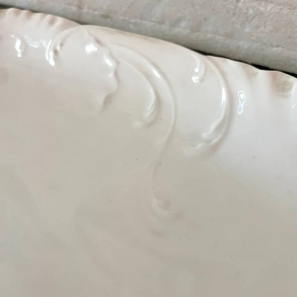 Grand plat rectangulaire en porcelaine XIXe H&Cie France