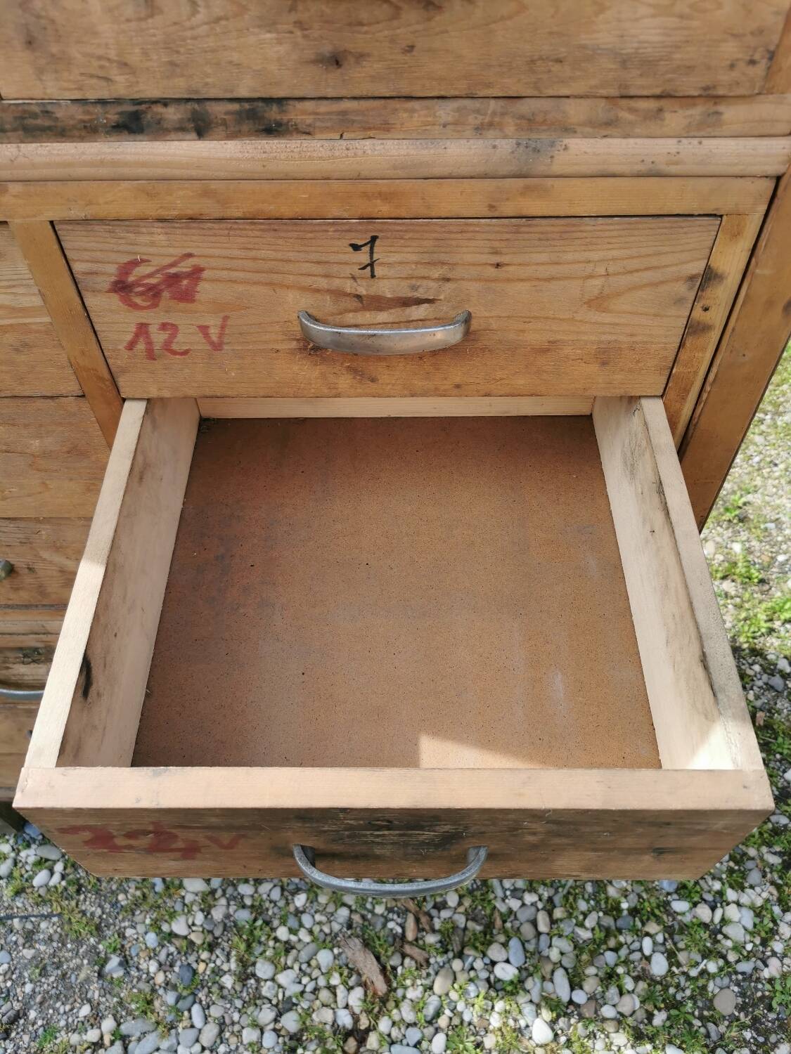 Solid wood workshop furniture