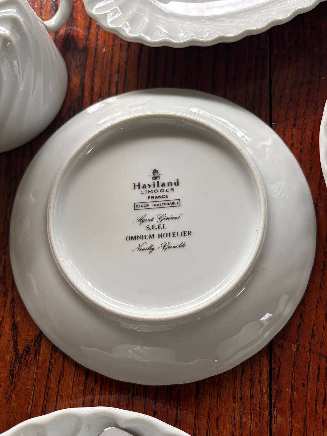 16-piece coffee service Haviland Limoges, excellent condition.