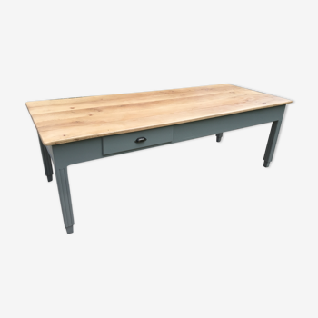 Ferm table