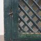 Armoire, buffet espagnol en bois vert et peintures Art populaire, XVIIIe siècle