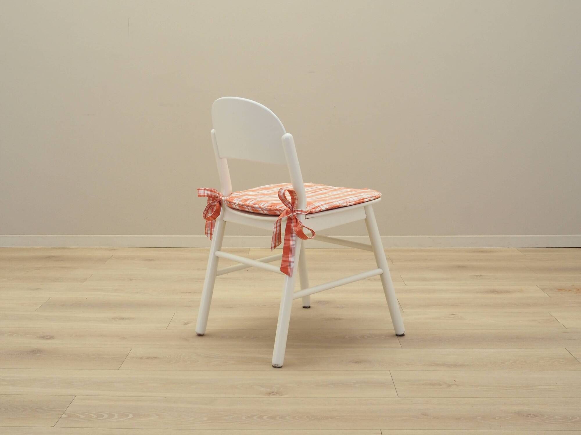 Set of four beech chairs, Italian design, 1970s, production: Italy