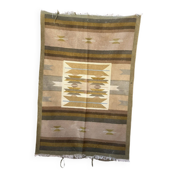 Green Moroccan carpet - 117 x 174 cm